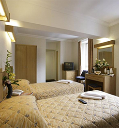 Hotel Royal National, Londra